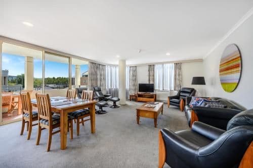 Deluxe Two-Bedroom Apartment