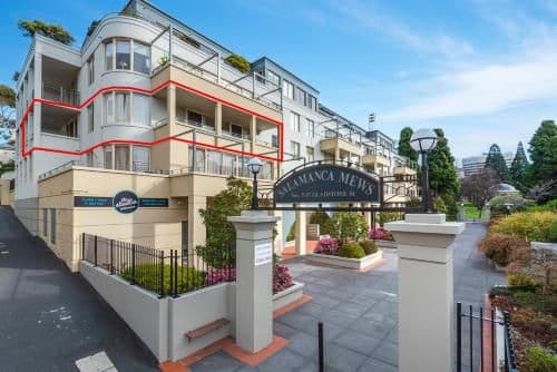 Deluxe Two-Bedroom Apartment