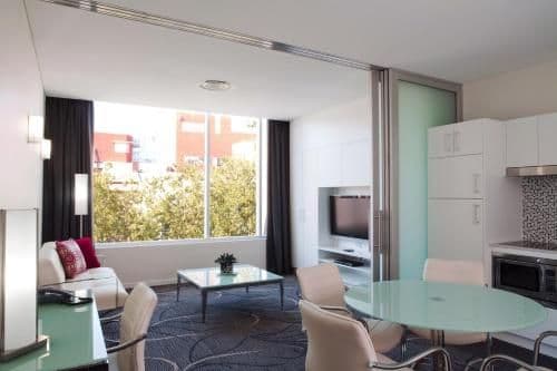 Deluxe King Suite