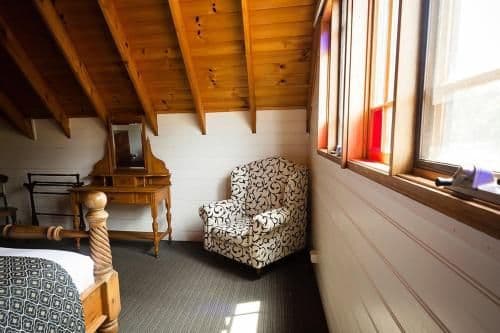 Three-Bedroom House - The Racquet Club