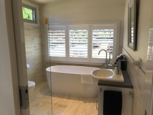 Deluxe Queen Suite