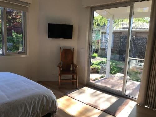 Deluxe Queen Suite