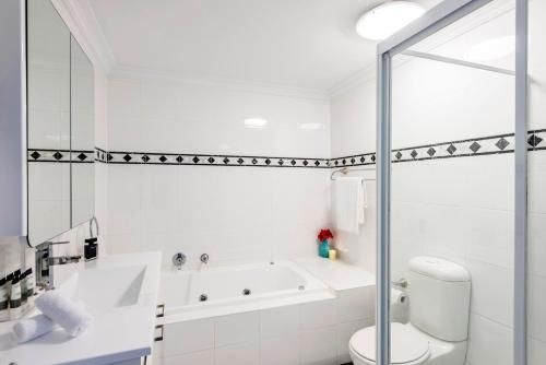 โอ๊คส์ ซิดนีย์ คาสเซิลรีจ์ สวีท (Oaks Sydney Castlereagh Suites)3
