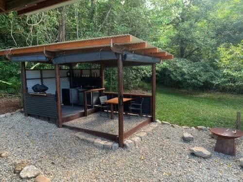 Bower Hut (Self-Contained Eco-Hut)