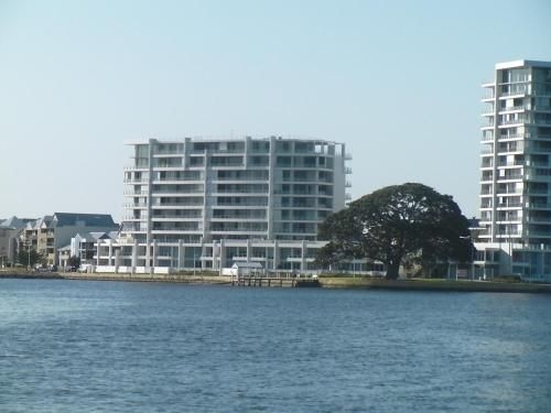 The Point Mandurah Apartment0