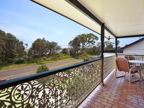 The Crescent - Pet Friendly - 1 Min to Beach1