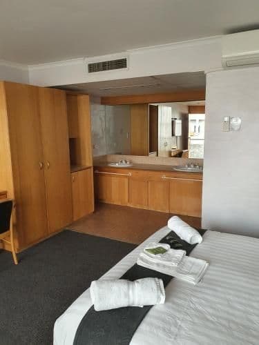 Standard Queen Room