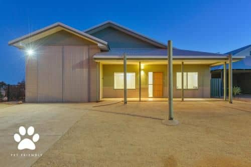 1 Kestrel Place - Great House with a Massive Garage 1 Kestrel Place - Great House with a Massive Garage