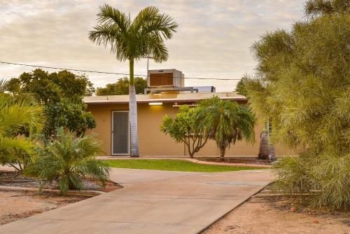 13 Grenadier Street - Shady Haven with a Large Outdoor Entertaining Area2