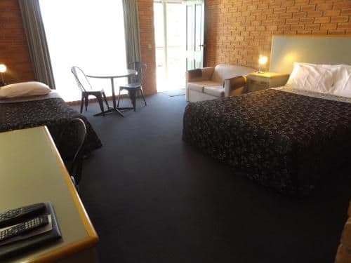 Deluxe Queen Room