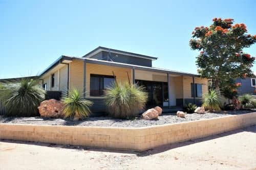 2 Trout Place - 4 Bedroom Holiday Home for the Nautical Adventurers 2 Trout Place - 4 Bedroom Holiday Home for the Nautical Adventurers