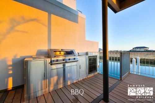 33 Inggarda Lane - PRIVATE JETTY & SPA4