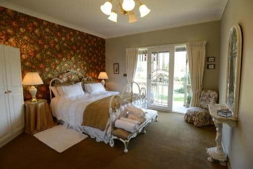 Suite with Lake View