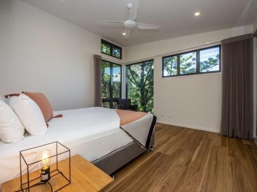 Headland House3