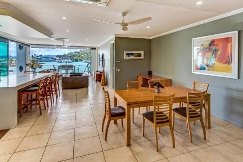 Pavillions on Hamilton Island1