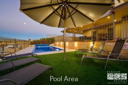 7 Kestrel Place - PRIVATE JETTY & POOL0