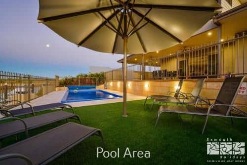 7 Kestrel Place - PRIVATE JETTY & POOL 7 Kestrel Place - PRIVATE JETTY & POOL