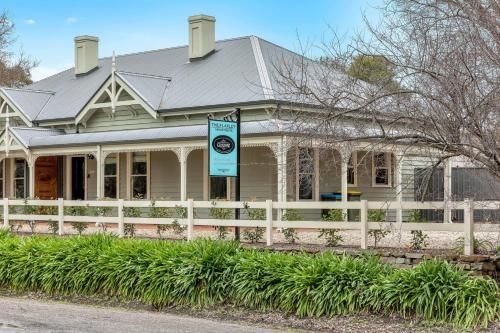 Grandview Accommodation - The Flaxley Apartments0