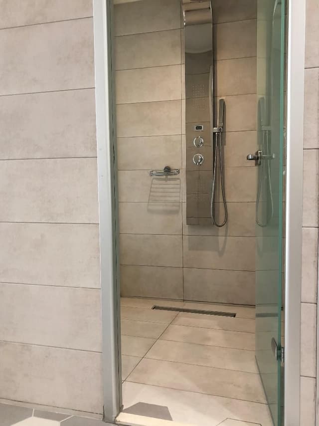 STUDIO DELUXE