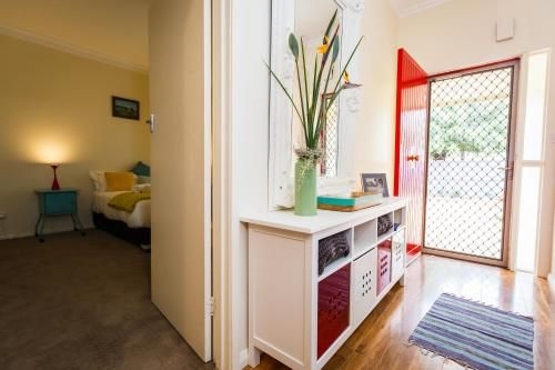 Indulge Homes - 77 Olive2