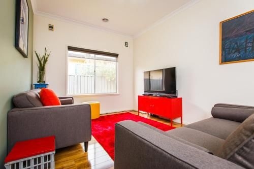 Indulge Homes - 77 Olive1