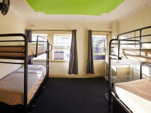 Bed in 4-Bed Mixed Dormitory Room with Shared Bathroom and Beach View