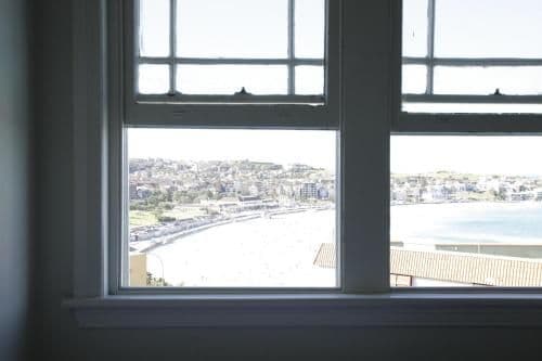 Twin Room with Shared Bathroom and Beach View