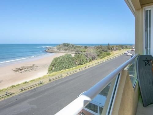 Avalon 3 - Views To Die For - Across The Road From Convent Beach3