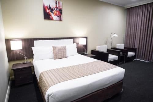 Executive Queen Room