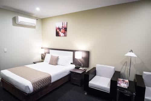 Executive Queen Room