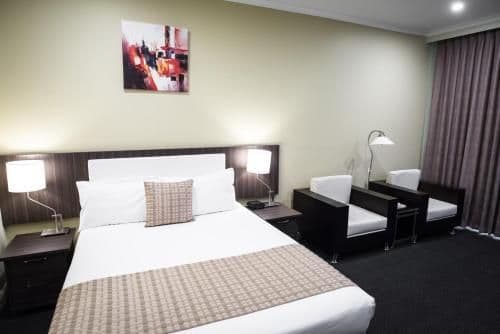 Executive Queen Room