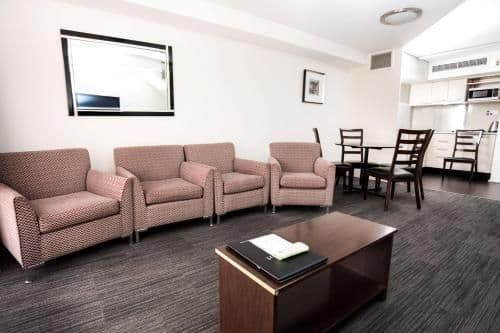 Deluxe Two-Bedroom Apartment