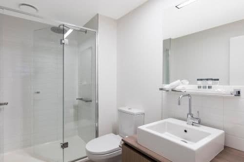 Studio Apartment with Park View