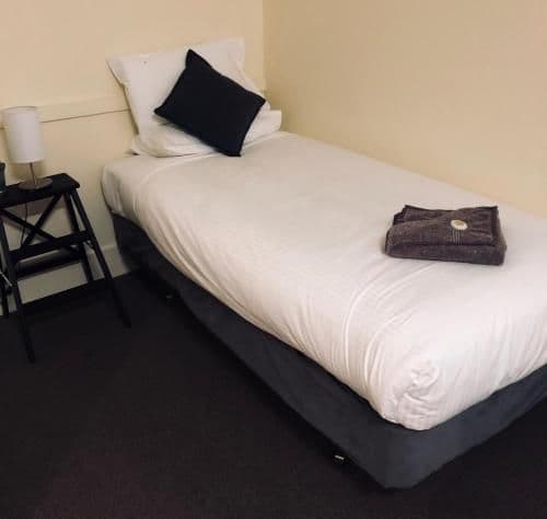 Basic Triple Room with Shared Bathroom