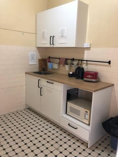 Group Shared Room with Shared Bathroom