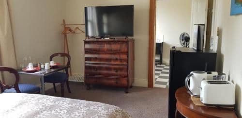 Deluxe Queen Room