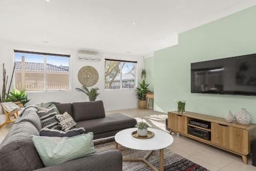 BOUTIQUE STAYS - The Richardson (Boutique Stays - The Richardson)0