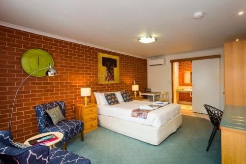 Deluxe Queen Room