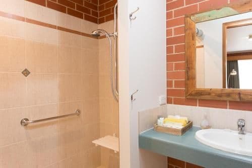 Queen Room - Disability Access