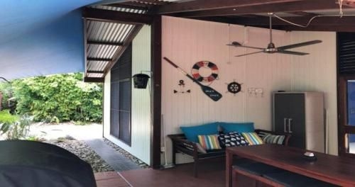 The Beach Shack - Koda Beach Bungalow 12