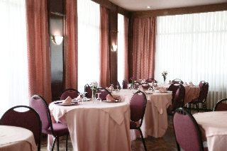 Unzaga Plaza Hotel1