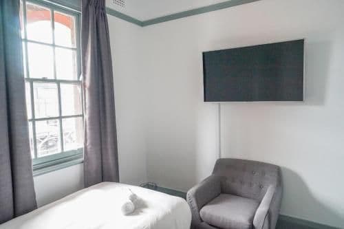 Single Room with Shared Bathroom