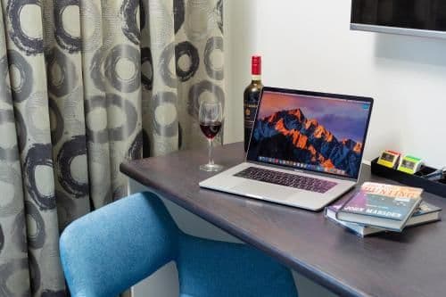 Superior King Suite