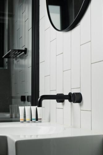 Comfort Hotel East Melbourne1