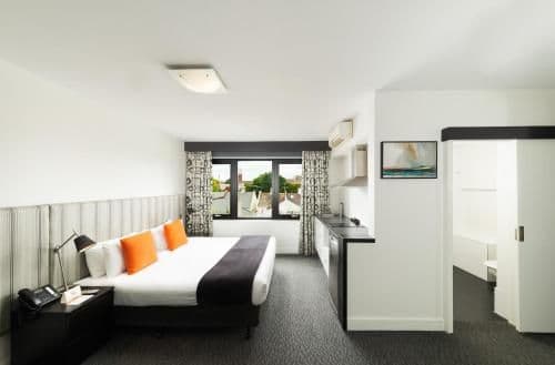 Executive King Suite - Non-Smoking