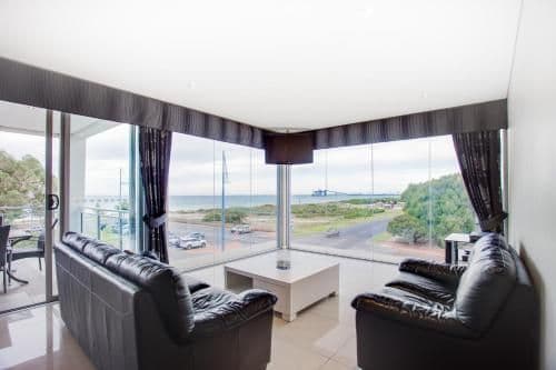 Three-Bedroom Executive Apartment with Ocean View - Ocean 2