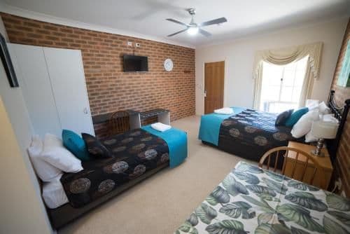 Standard Twin Room