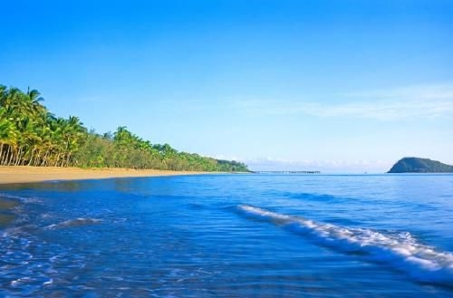 Sea Temple Palm Cove 2 Bedroom Luxury Apartment3