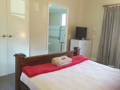 Deluxe Queen Room - Disability Access