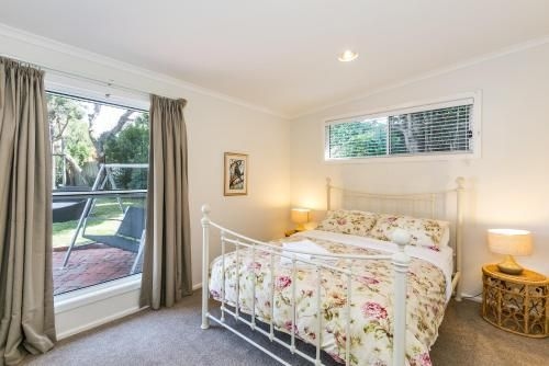 Torquay Retreats - ThirtyOne Pride4
